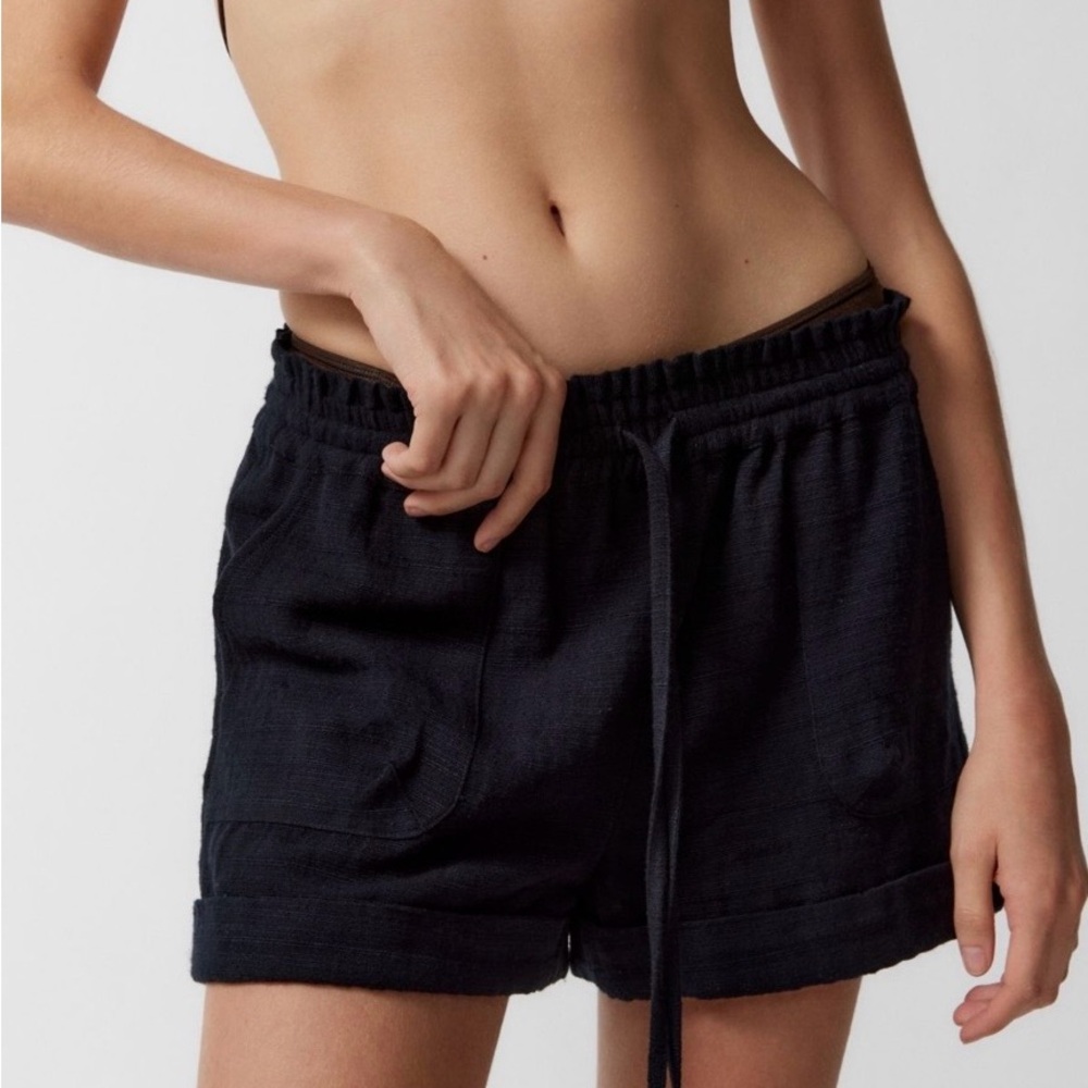 UO Mya Linen Short